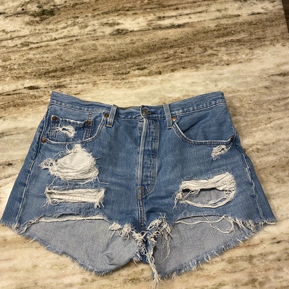 Levi’s shorts - Picture 1 of 5